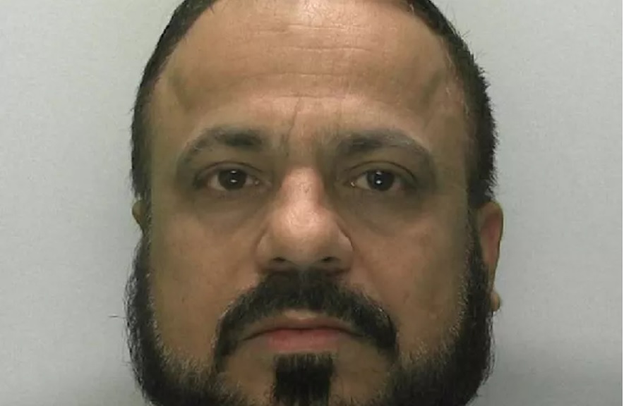 Gloucester taxi driver avoids jail for sexually assaulting woman who fell asleep in his cab